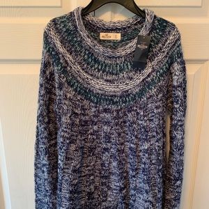 Hollister navy and cream sweater